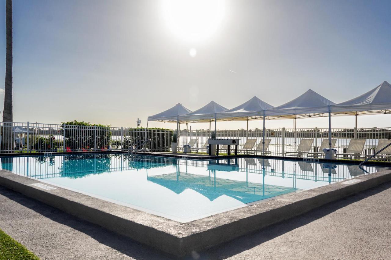 Palazzo Lakeside Hotel 基西米 外观 照片