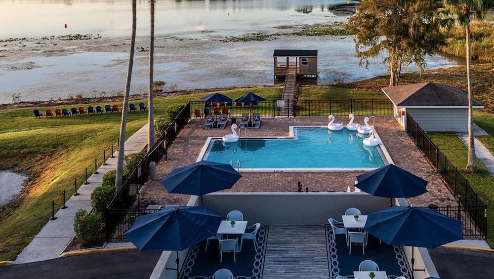 Palazzo Lakeside Hotel 基西米 外观 照片